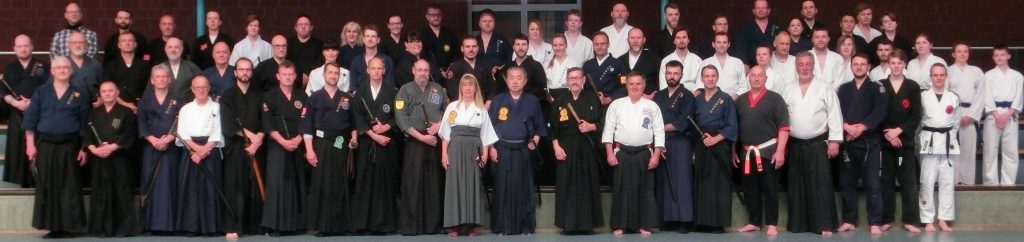 Die Seminarteilnehmer übten mit unerhörtem Einsatz und starken, echten Samurai Geist.